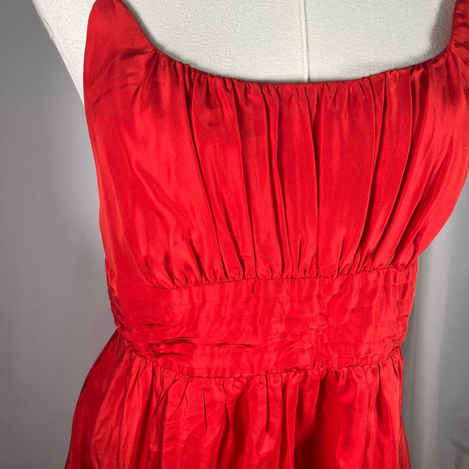 Vestido midi Moulinette Soeurs rojo seda talla 8 cintura ajustada manchas defectuosas Foto 2 de 4