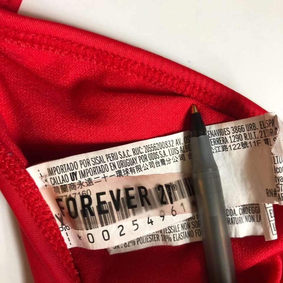 Top de bikini Forever 21 triángulo rojo S Foto 3 de 3