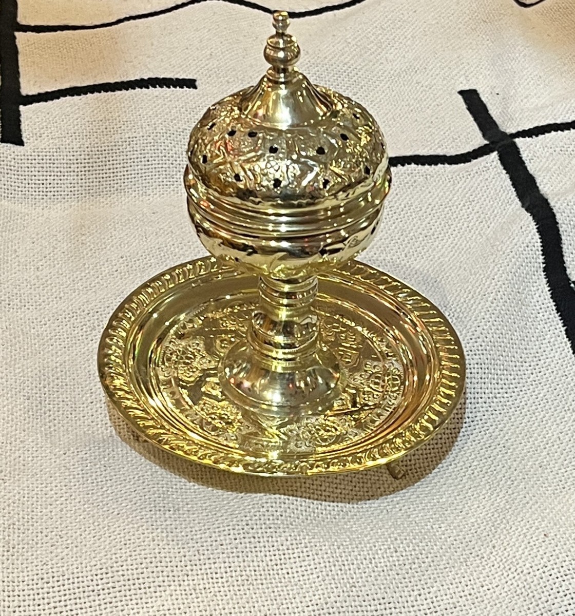 wackomaria incense burner ゴールド Brass incense holder, Incense burner gold, Arabian incense oud