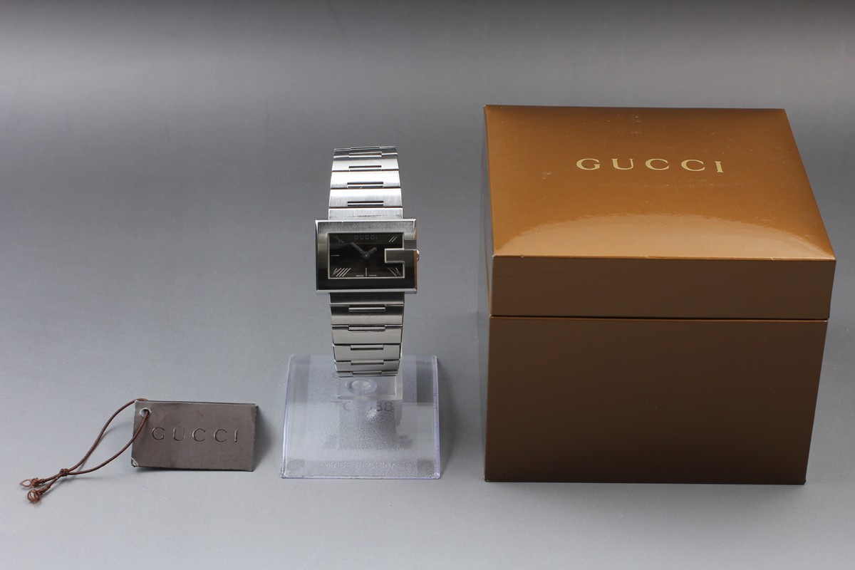 GUCCI 100L 横長 レクタンギュラー ブレスレットタイプ レディース Exc+5 w/ Box] GUCCI 100L Black Dial Silver Woman's Quartz