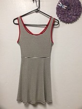 ISSI Womens Dress Junior Size M Black Red White Sleeveless Keyhole Back 140