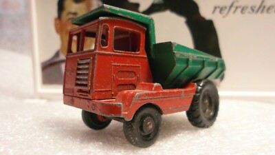 MATCHBOX 　No.2 MUIR-HILL DUMPER　1961 sddefault.jpg
