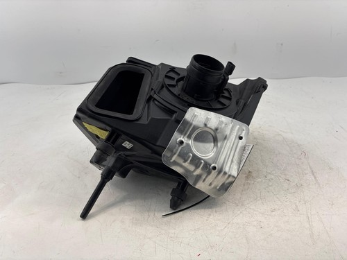 2018-2021 Audi Q5 Air Cleaner Box 8W0133835Q OEM - Picture 5 of 11