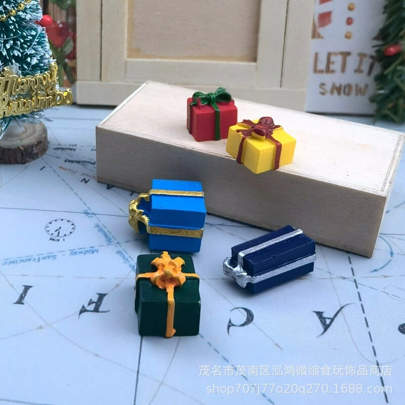 5Pcs 1/12 Scale Dollhouse Mini Christmas Gift Box Xmas Atmosphere Decor Ornament - Image 2 of 4