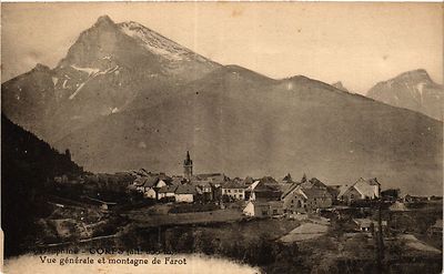 Old postcard Dauphiné - BODY - General view and mountain of Farot (434712)