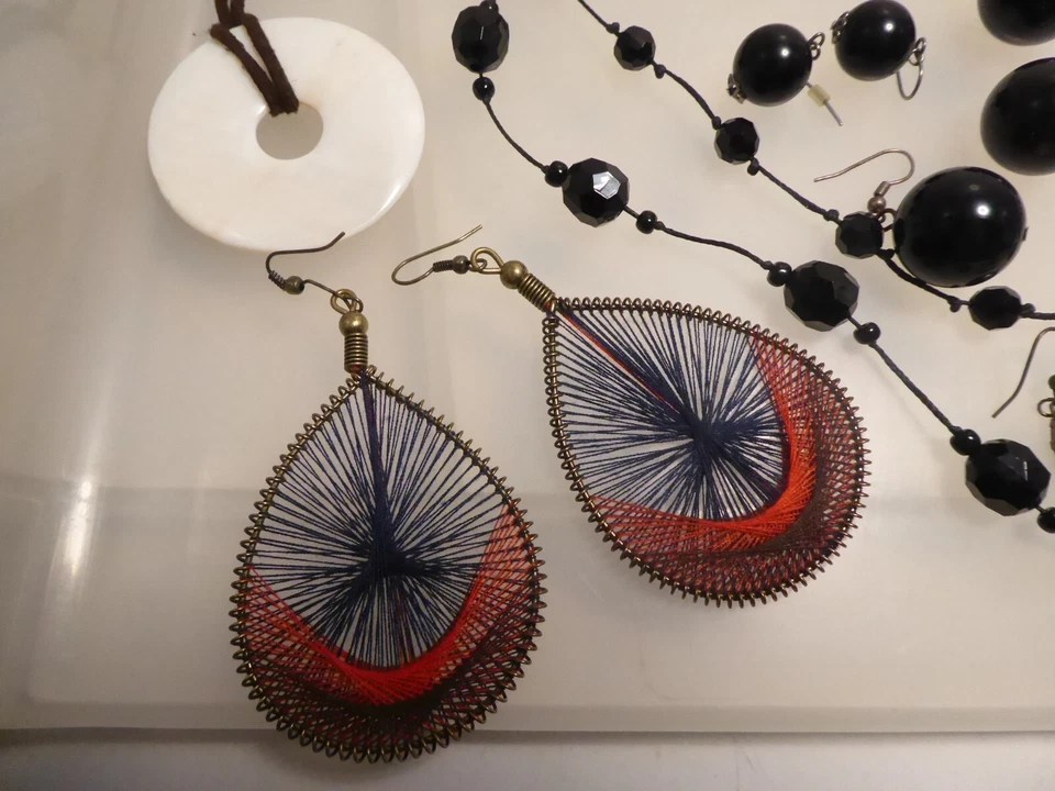 alle Fotos ansehen! Konvolut Schmuck Ketten Ohrringe Armband Anhänger filigran - Bild 3 von 4