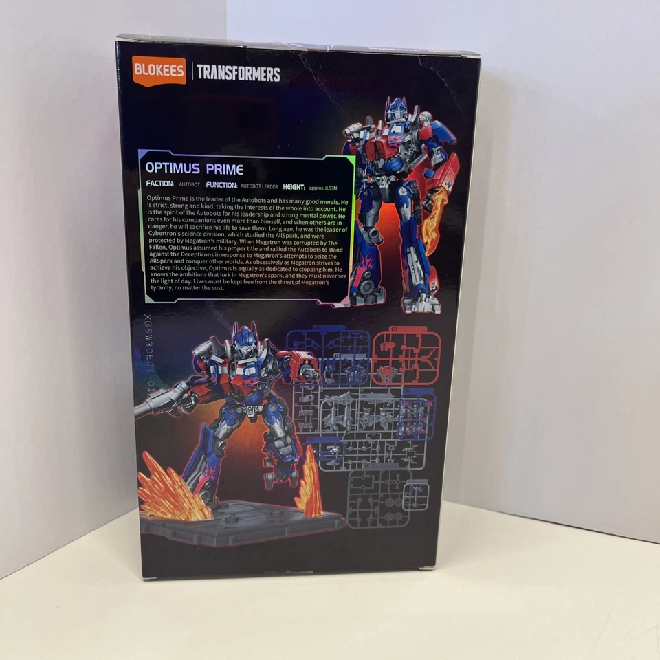BLOKEES TRANSFORMERS CLASSIC CLASS OPTIMUS PRIME MODEL KIT - Image 3 of 4