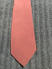Geoffrey Beene Solid Men Necktie 100 Silk NWOT - made in Italy