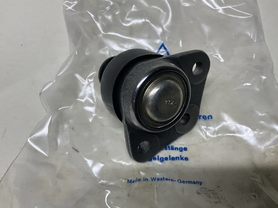 Mercedes-Benz 190E 300E 1984-1993 - Rótula Moog K9031 - Alemania Foto 2 de 3