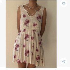 Fabolous In Florals Women's Forever 21 Cream Floral Dress with Pockets Sz Large