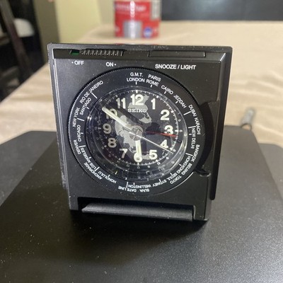 SEIKO World Time Traveler Alarm Clock Analogue QHE116KLH EUC!