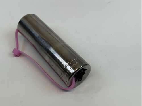 Craftsman G2D-45838 9/16in. 3/8 Drive 6pt Deep SAE Socket, Dual-marked, USA Pink - Picture 3 of 5
