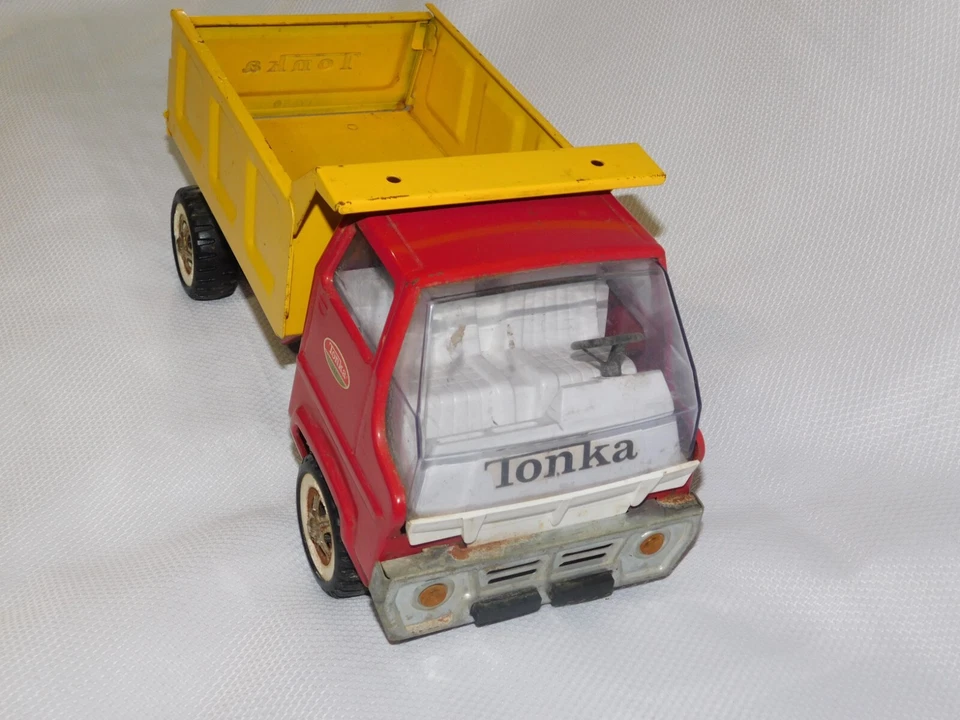 20 世纪 70 年代 Tonka 燃气轮机自卸车红色和黄色复古 — 第 3/4 张图片