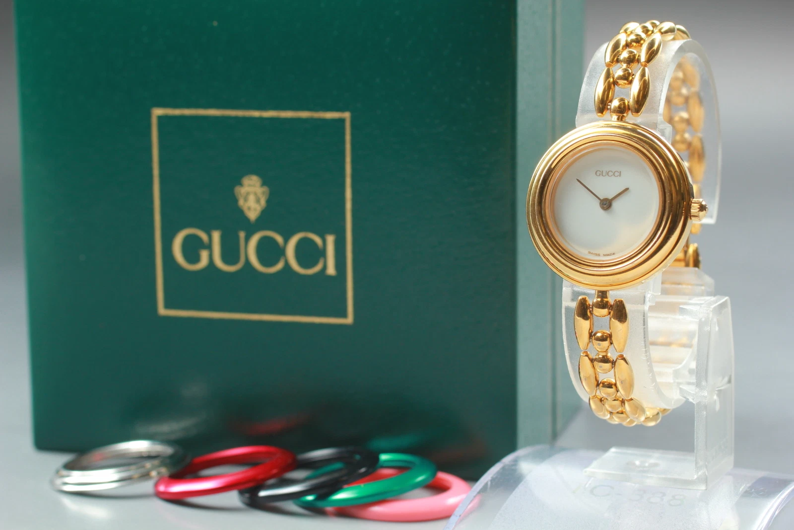 [Exc+5 avec boite] Montre Femme Gucci 6 Couleurs Lunette Changement 11/12,2 Or Du JAPON