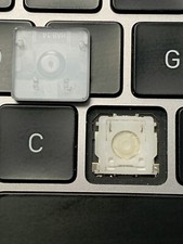 APPLE MacBook Pro A2141 A2251 A2289 USED Key Cap W/HINGE