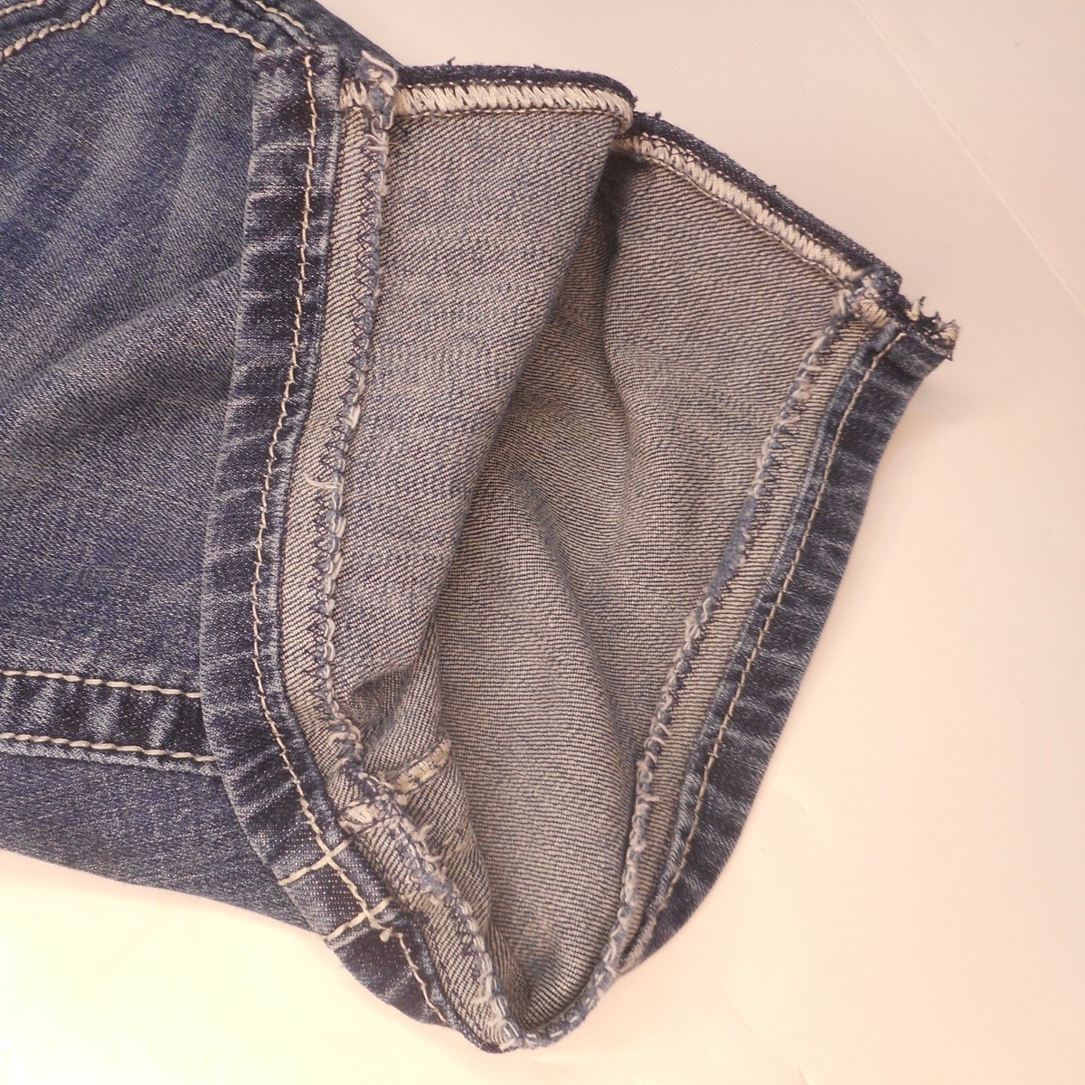 Miss Me Stretch Low Rise Buckle Denim Women's Bermuda Shorts 26