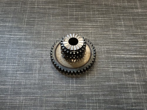 Zahnrad Steuerkettenumlenkung VW Audi Seat Skoda 06H105209AT