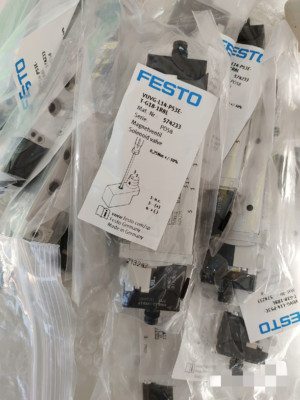 1pcs NEW solenoid valve VUVG-L14-P53E-T-G18-1R8L 574233 original