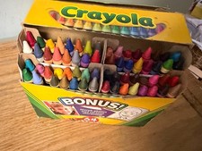 2010 Crayola Bonus 64 Chest of Color Crayons Story Studio Bonus Dandelion