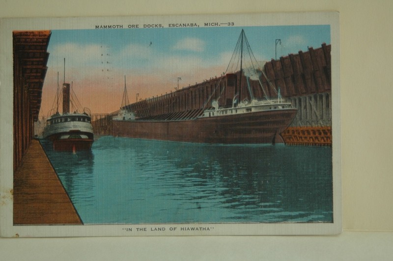 Mammoth Ore Docks, Escanaba, Michigan 1941 Postcard