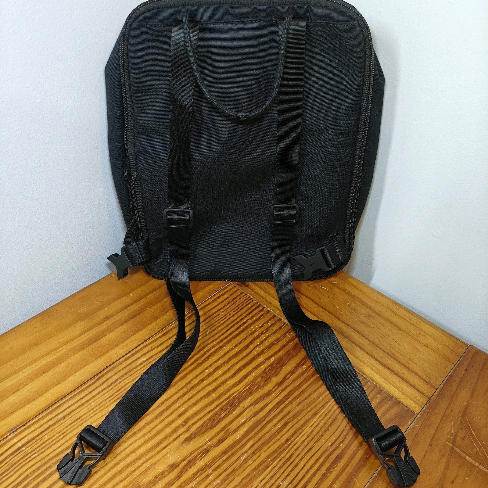 Nike Tanjun Black Mini Event Backpack - image 4