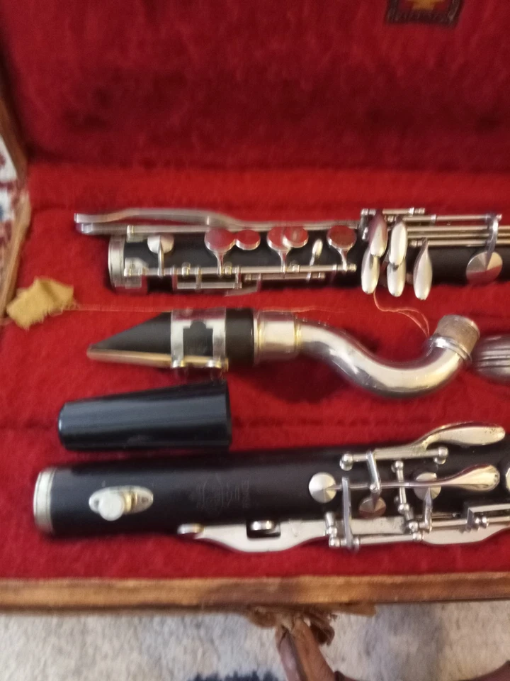 Clarinete bajo G Lablanc Paris con estuche Hartmann monograma S Foto 3 de 4