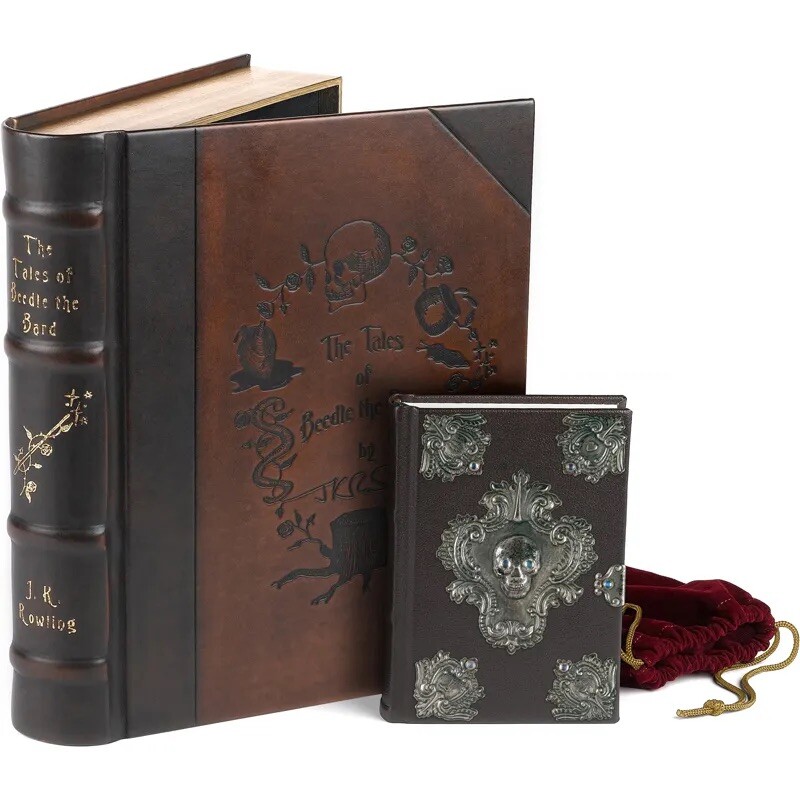 ハリーポッター　The Tales of Beedle the Bard The Tales of Beedle the Bard: Rowling, J.K.: 9781408883099