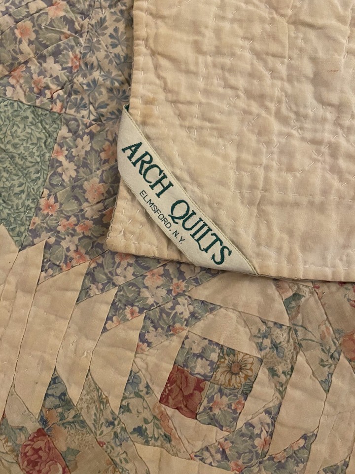 Arch Quilt Elmsford N.Y. Pineapple Hand Stitched Vintage Quilt Estate