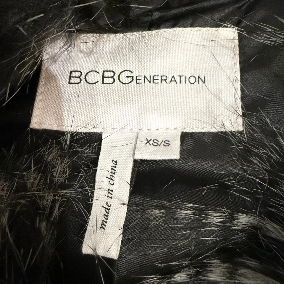 BCBGeneration Faux Fur Vest Y2K Womens Sz XS/S Black/Gray Fuzzy Lined - Image 4 of 4