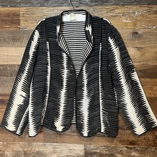 Chicos Size 3 Reversible Jacket Blazer Black White Crepe Ruffle Zebra Fits L XL