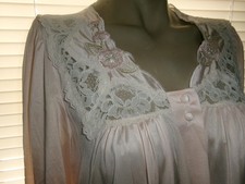 Vintage Lorraine Silky Nylon Robe Lingerie  Embroidery Button Front Sz Small