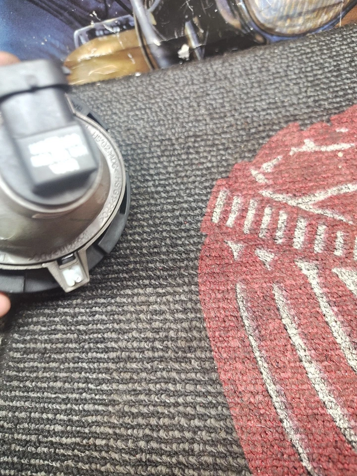 Conjunto de faros antiniebla delanteros GM 2005-2010 OEM 15162675 Foto 4 de 4