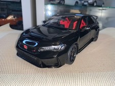 MOTORHELIX 1/18 Honda Civic type R (black) with separate engine