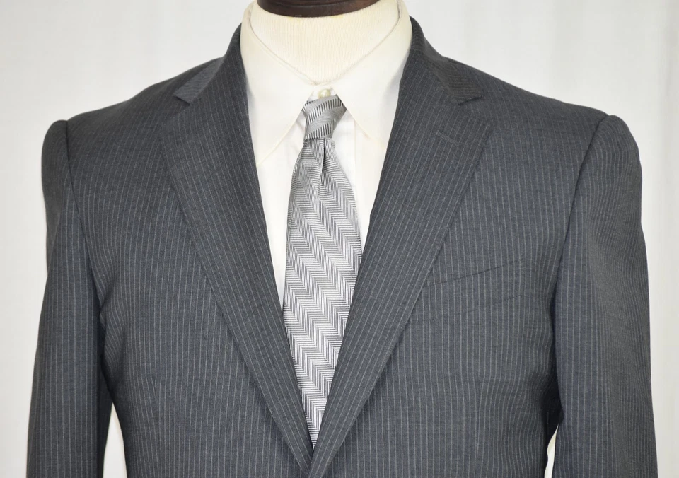 Xlent $2295 ETRO Medium Grey Pinstripe Flat Front Side Vent SUIT 36 R Slim 38 R - Image 2 of 4