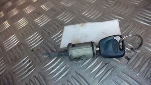 Schließzylinder Motorhaube Ford Focus DBW/DAW/DFW/DNW/DB1/DA1 2001-2003