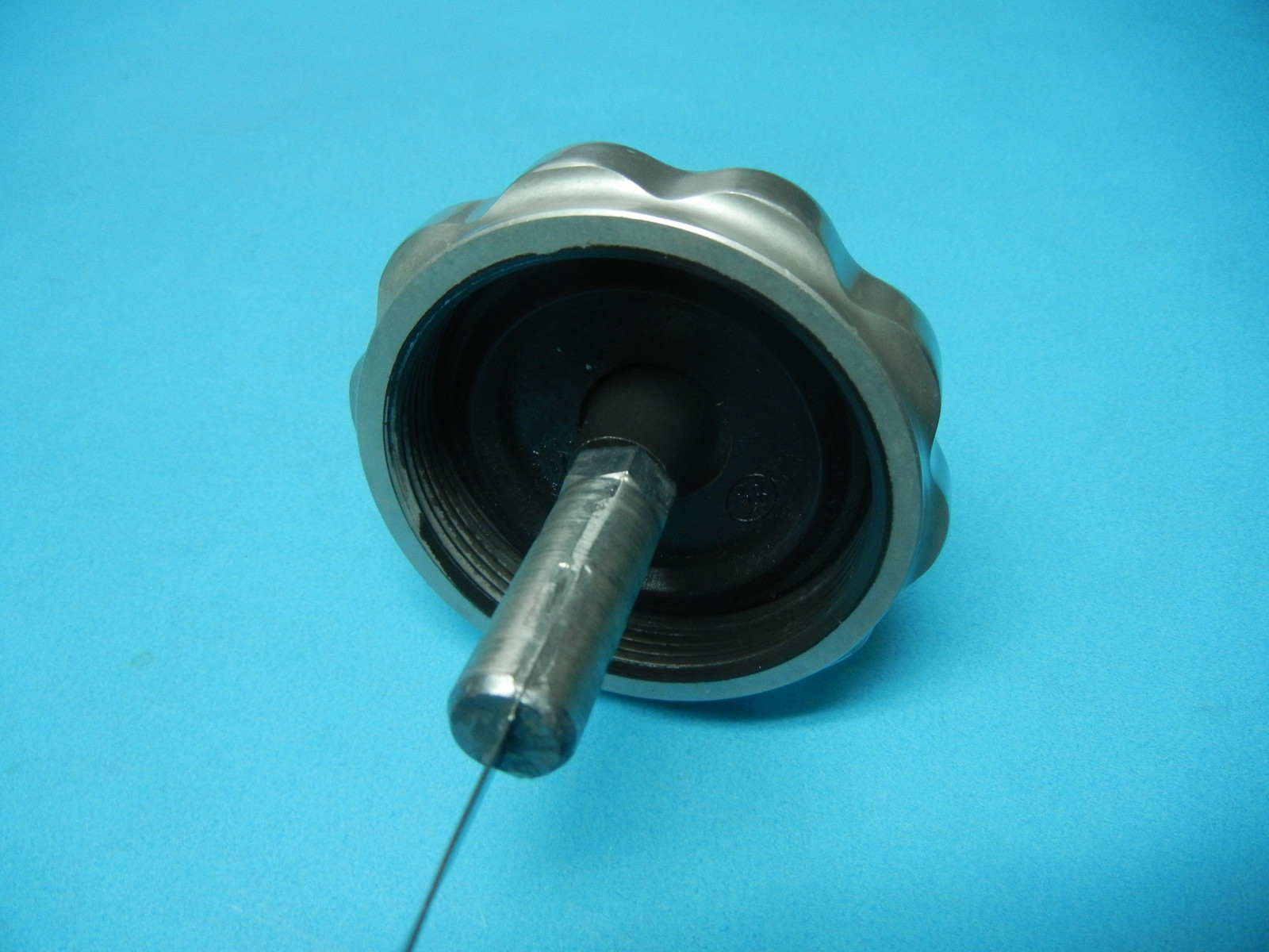 FERRARI 430 / F430 OIL DIPSTICK WITH FREE SHIPPING.