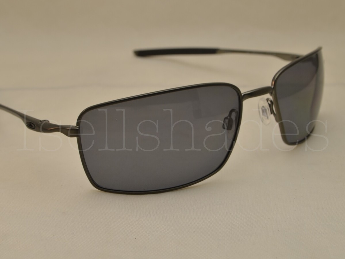 Oakley SQUARE WIRE (OO4075-04 60) Carbon with Gray Polarized Lens