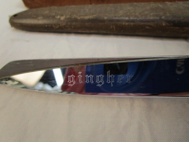 Gingher 8 inch Tailor Scissors with Knife Edge - 01-005288 - Image 2 of 4