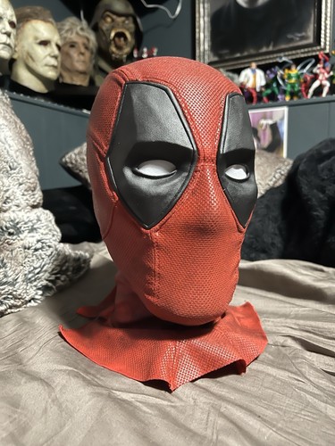 Deadpool 3 Mask Custom - Picture 7 of 9