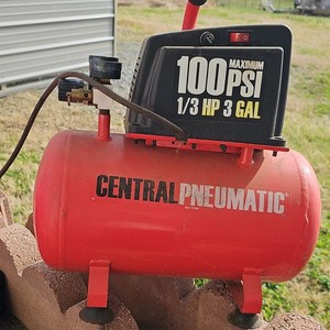 Central Pneumatic 97080 Portable Air Compressor 100 PSI 1/3 HP 3 Gallon