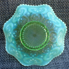 CIRCA 1912 NORTHWOOD CASHEW PATTERN OPALESCENT GREEN BEADED RUFFLED EDGE BOWL