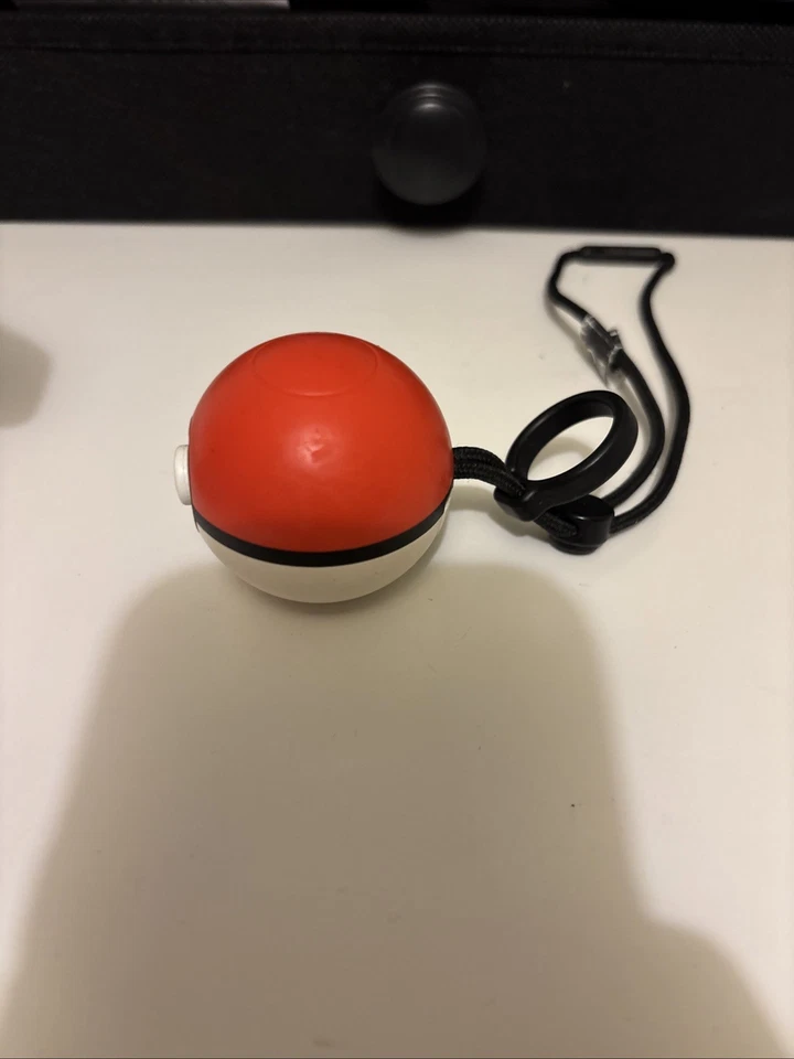 Poke Ball Plus Pokemon Nintendo Switch 2018 Let's Go Pikachu Eevee, photo 3 of 4