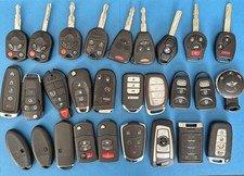 Lot28 Used Key Remotes Mini Hyundai Ford Nissan Dodge Honda Bmw Mazda Cadillac
