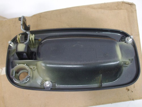 15093821 Gm Chevy Outside door handle Avalanche Tahoe more NOS Blue / grey - Picture 4 of 4