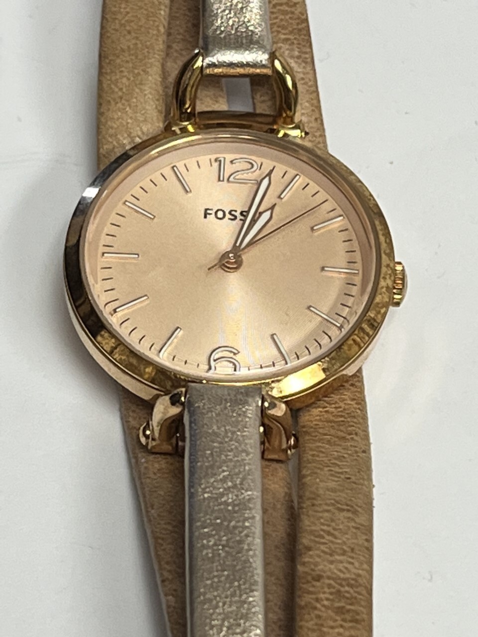Great Ladies Fossil Watch Beautiful Leather Strap Band