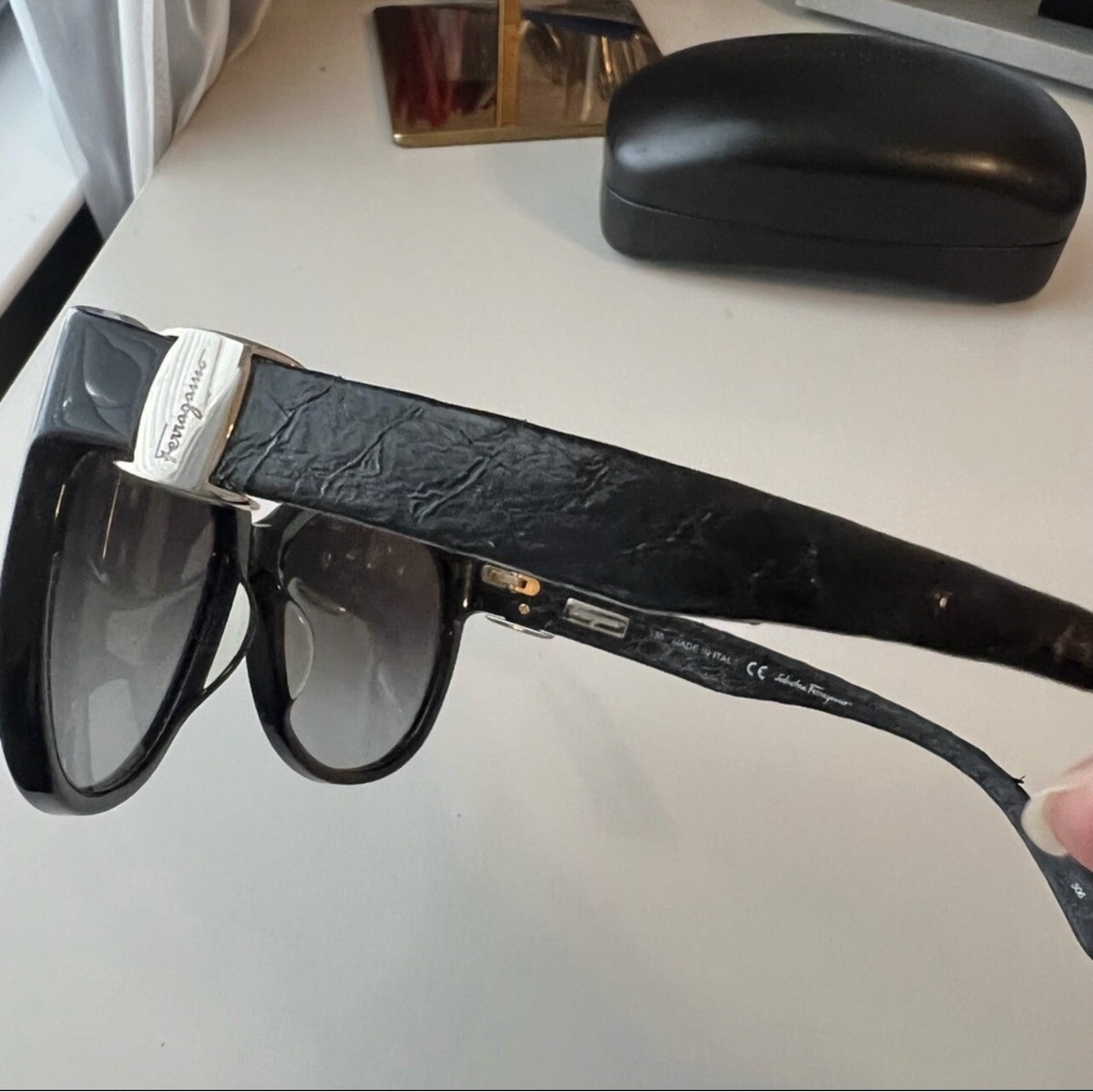 Salvatore Ferragamo black sunglasses SF652SL Salvatore Ferragamo SF652SL oversized sunglasses leather  main image 3