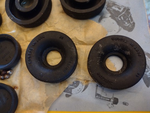 FRONT BRAKE WHEEL CYLINDER KIT - ALFA ROMEO 2000 BERLINA SPRINT SPIDER SPYDER - Picture 4 of 6