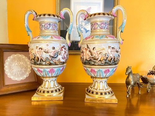 Pair Amphora-Style Capodimonte Vase, 15'', relief mythological scene, 19 century - Picture 3 of 19