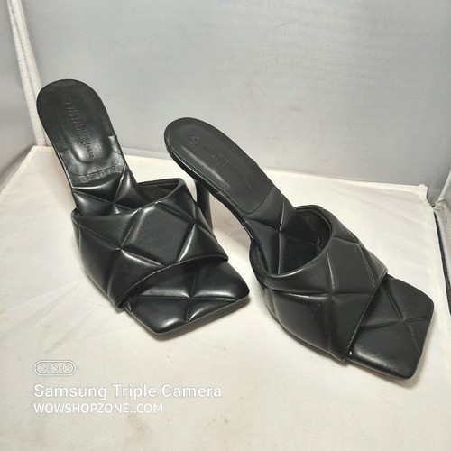 Wild Diva Lounge Damen-Sandale Größe 7,5 hoher Absatz Plüschtier Quilt-Stil schwarz - Bild 10 von 10