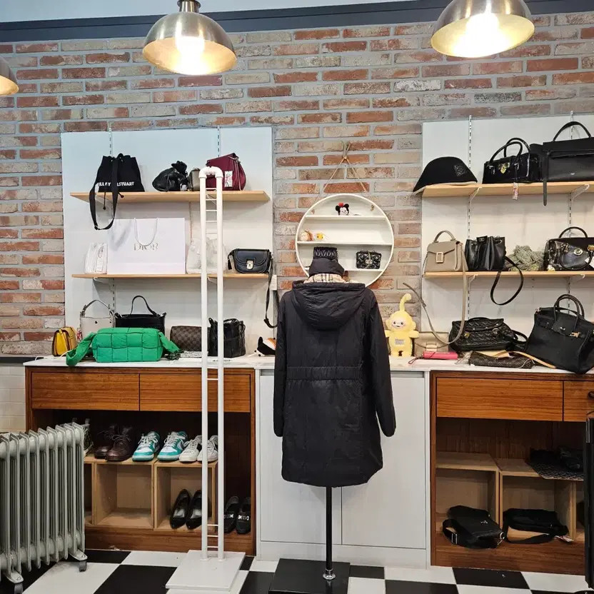 Burberry Black Long Puffer Coat, Size M thumbnail 5